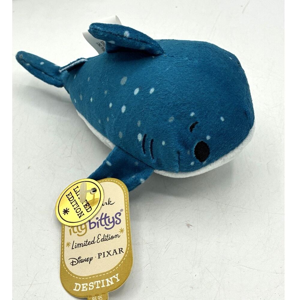 Hallmark Itty Bittys Destiny Shark Ltd Ed Finding Nemo Dory Pixar Plush NWT